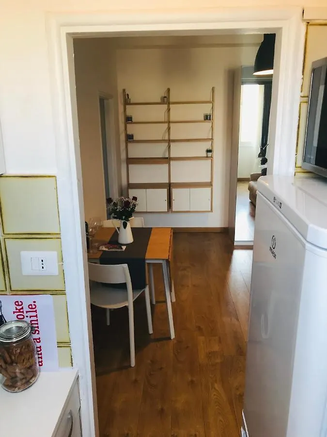 Cozy Apartment 3 Km Away From Duomo Milan Italy