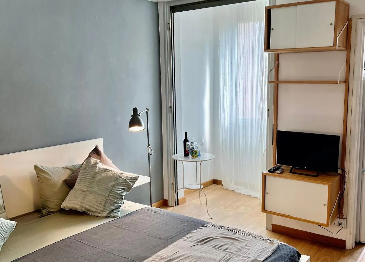Cozy Apartment 3 Km Away From Duomo location